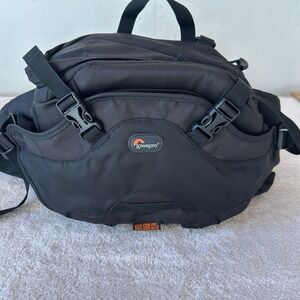 LOWEPRO Inverse 100 AW Camera Bag Waist Fanny Hip Belt Pack Padded Black 10x8x7